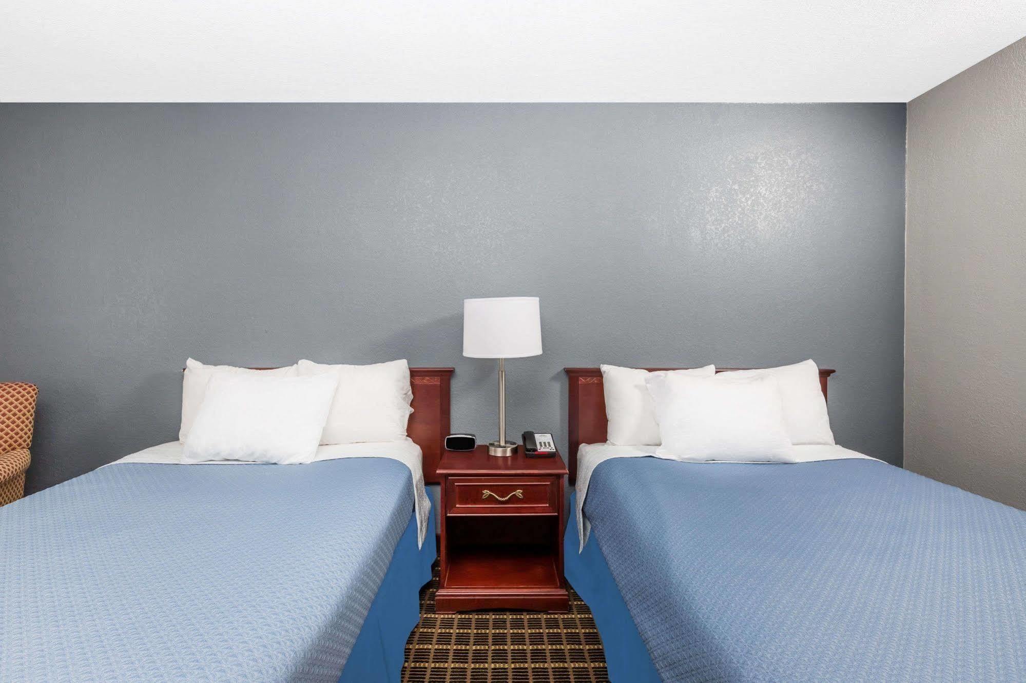 Days Inn By Wyndham West Des Moines Luaran gambar