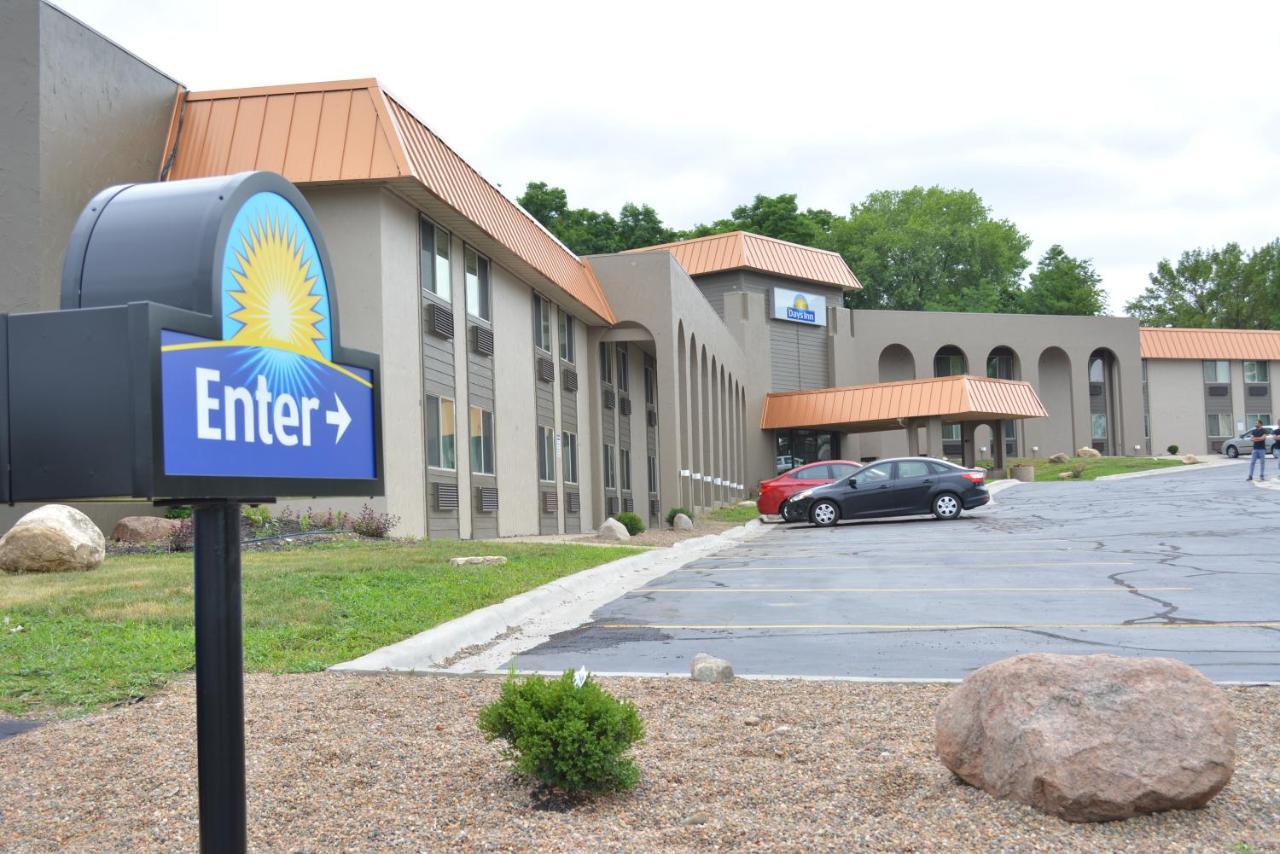 Days Inn By Wyndham Clive - West Des Moines Luaran gambar